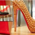 Uploaded to youtube by NeimanMarcuscom Christian Louboutin met throngs of fans at Neiman Marcus in Beverly Hills. For 4.5 hours, he graciously bantered with them and enthusiastically signed autographs for […]