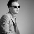  PRADA Prada Menswear Spring/Summer 2012 Campaign Actor Michael Pitt is re-modelled as a Golden Age of Hollywood studio icon in this striking series of performative portraits for Prada’s Spring/Summer menswear […]