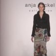 Runway highlights from ANJA GOCKEL Autumn/Winter 2014 Collection at Mercedes-Benz Fashion Week Berlin. mbfashionweek Woman I am – the collection’s name refers to the self-confidant awakening of womanliness – becoming […]