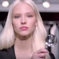 https://youtu.be/P9JgCRHTgKY Inspired by Backstage makeup techniques, Christian Dior invents its first multipurpose concealer. More on: http://www.dior.com/ MANHATTAN FASHION MAGAZINE NEW YORK