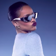 https://youtu.be/drAnS9Gt_fU Rihanna Sunglasses – Gold – Dior Manhattan Fashion Magazine New York