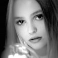 CHANEL presents the beginning of the N°5 L’EAU film, starring Lily-Rose Depp. #YouKnowMeAndYouDont Discover the new N°5 on http://chanel.com/-N5LEau …