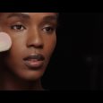 What’s the secret to perfect contouring and highlighting ? Here’s your exclusive access pass backstage to find out how the Giorgio Armani Face Designers get …