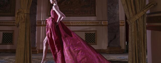 Carolina Herrera’s Fall Winter 2023-2024 collection, inspired by the historical drama ‘The Empress’ on Netflix, was a celebration of romance and precision under the direction of designer Wes Gordon. Despite […]