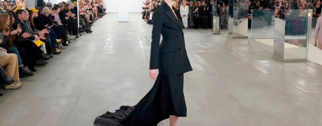 Michael Kors’ Fall Winter 2024-2025 fashion show at the former Barneys New York in Chelsea was a nostalgic yet contemporary exploration of fashion’s enduring allure, set against the backdrop of […]