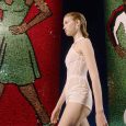 Maria Grazia Chiuri’s Spring Summer 2025 collection for Dior masterfully blends historical inspiration with modern athleticism, paying homage to the upcoming Paris Olympics while drawing from her inaugural Dior collection, […]