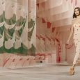 The Ulla Johnson Spring/Summer 2025 collection, unveiled during New York Fashion Week, is a breathtaking homage to the vibrant world of Abstract Expressionist painter Lee Krasner. In collaboration with Krasner’s […]